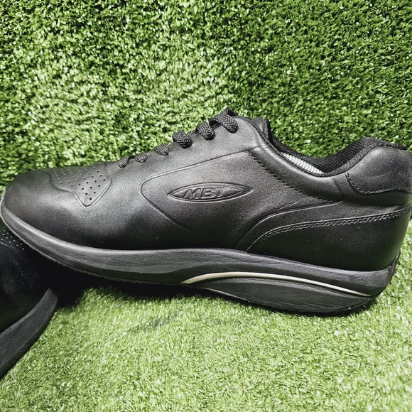 MBT-1997 Black Leather Performance Casul Comfort Sneakers Mens Size 11.5